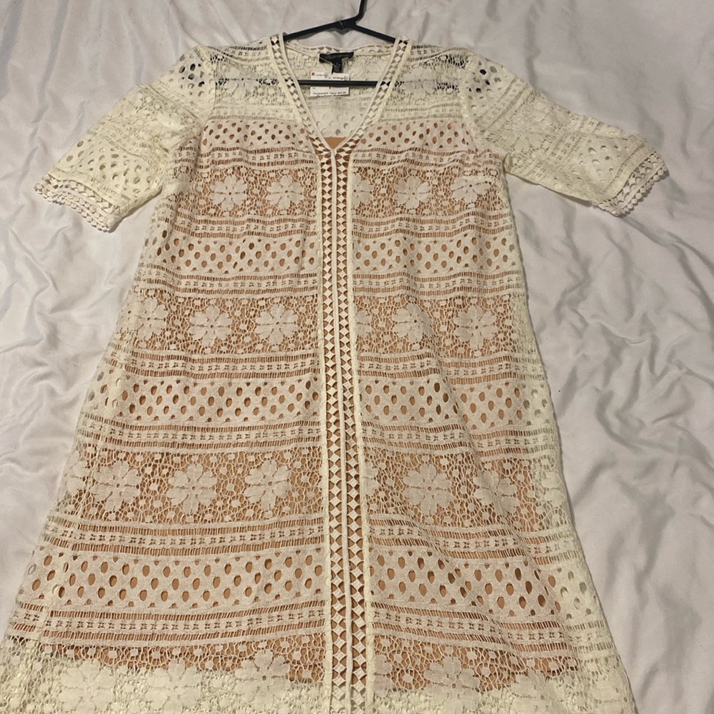 INTRIGUE| Women’s Ivory Floral Lace Sleeveless V Neck Dress Size S